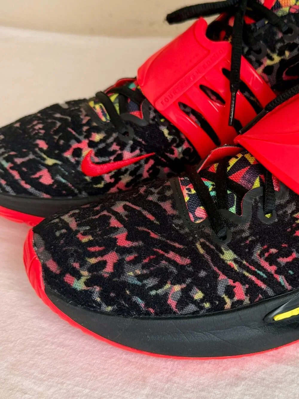 Nike KD 14 Black Bright Crimson KY-D Dream Mid Sneaker CW3935-002 Mens Sz 11.5